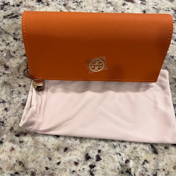 TORY BURCH - sunglass case - Picture 1 of 6